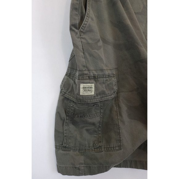 Wrangler Hero Originals Camouflage Cargo Shorts Men 38 / 10 Olive Tech Utility - Picture 7 of 10